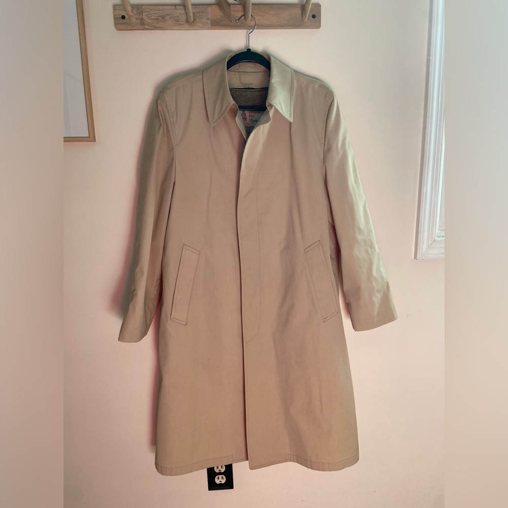 London Fog Classic Khaki Trench - Size 38